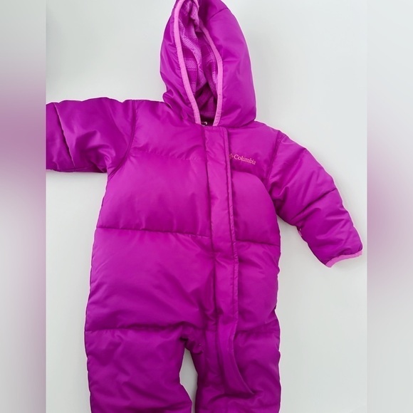 Columbia Hooded 1-Piece Fuchsia Pink Snowsuit - Picture 11 of 12